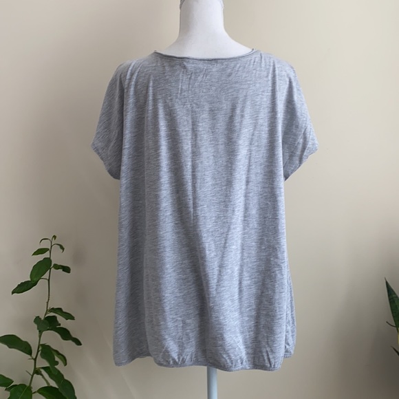 Avenue women’s top grey short sleeve Size 18/20 - Picture 5 of 7